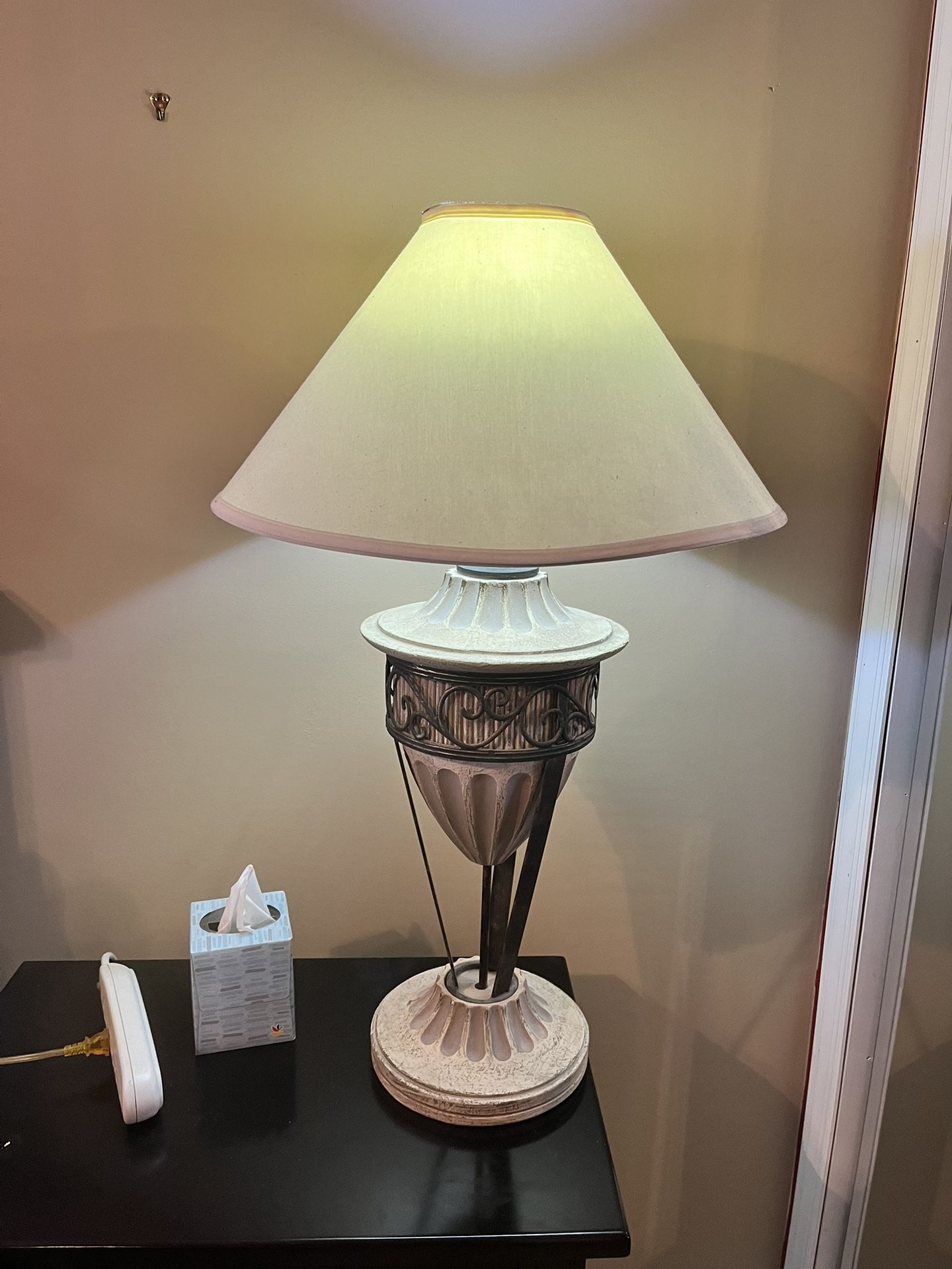 36”H Bedroom Table Lamp