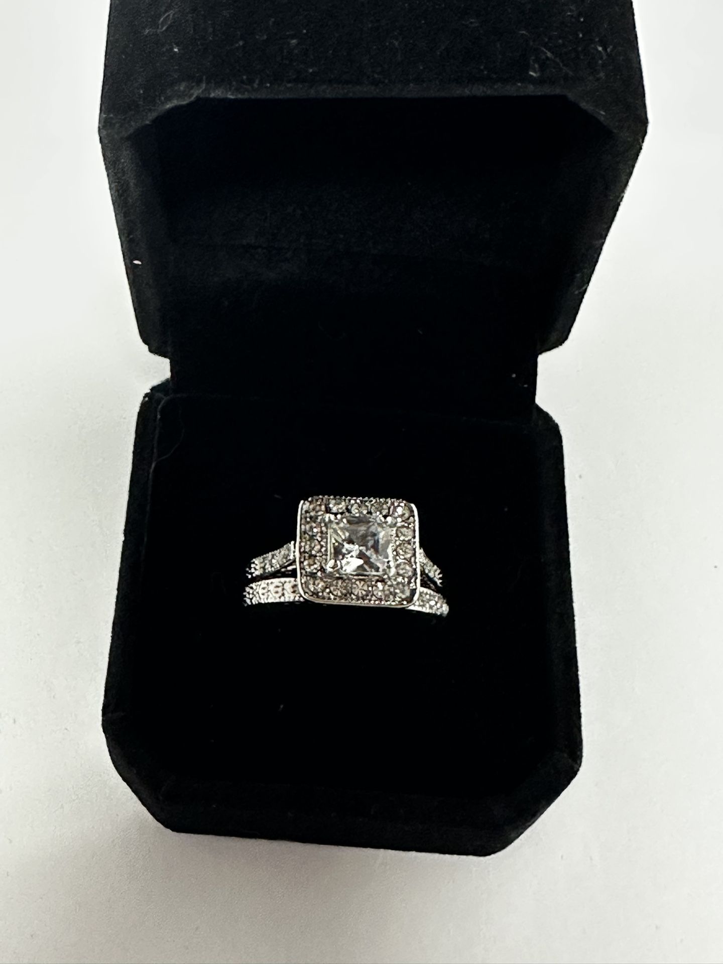 Beautiful Moissanite Wedding Set Size 7
