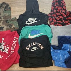 Youth Boys Large Nike Hoodies 