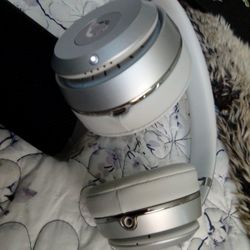 Beats Solo 3 Bluetooth Headphones