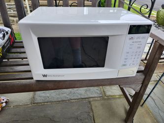 White-Westinghouse Microwave Oven