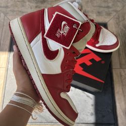Jordan 1 Varsity Red