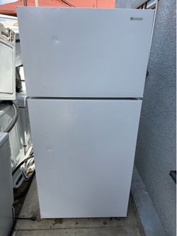 Americana fridge made by GE