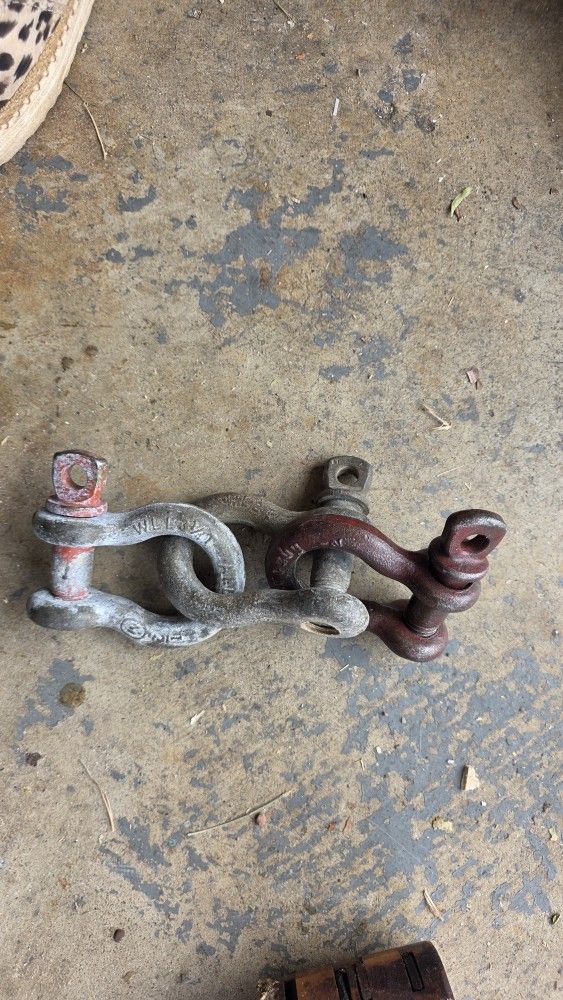 Crosby Bow Shackle with Screw Pin
