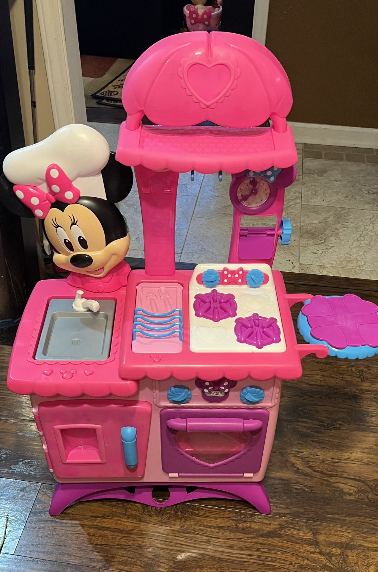 Minnie Mouse Kitchen Set With Oven And Stroller With Dolls