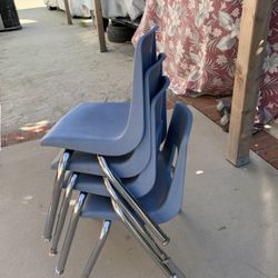 4 Children’s Chairs Excellent Condition 