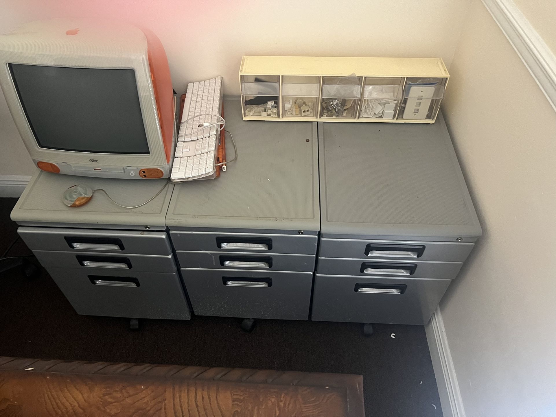Filing Cabinets And Shelves