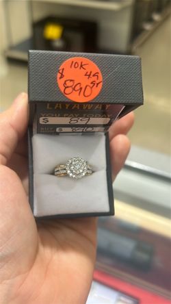 10k diamond ring sz 6