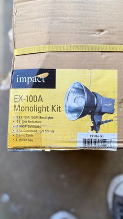 EX-100A Monolight Kit w 2 Softboxes