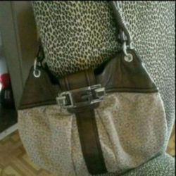New. Guess Purse
