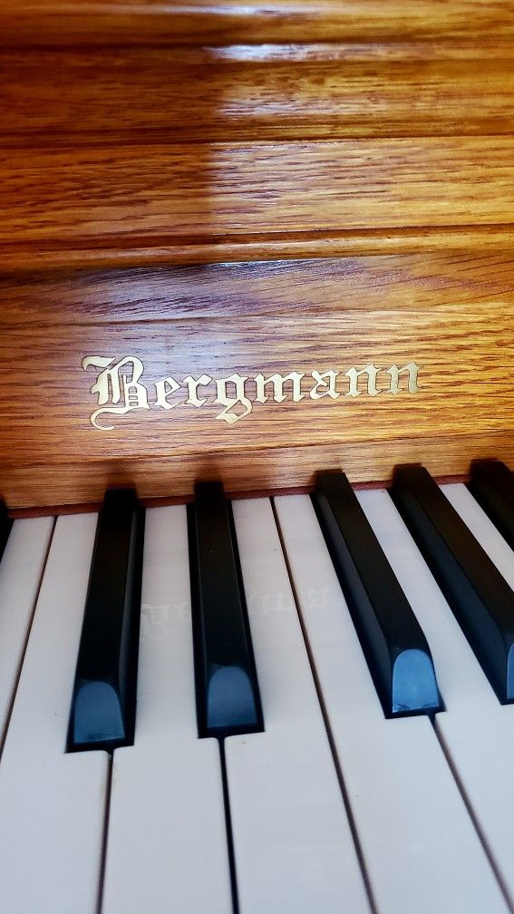Bergmann Upright Piano With  Bench Seat / Storage