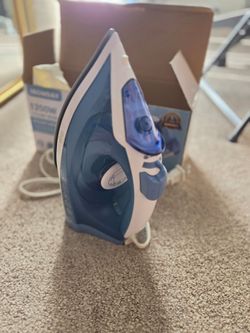Ironday Steam Iron 1200w Compact