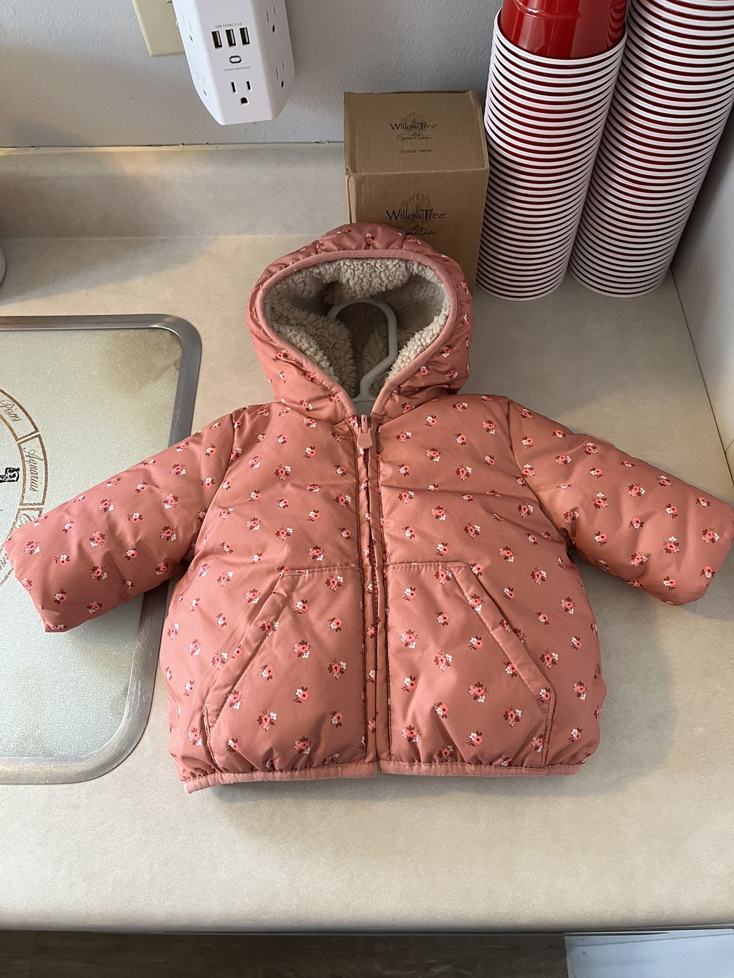 GAP BABY GIRL 0-6 MONTHS COAT