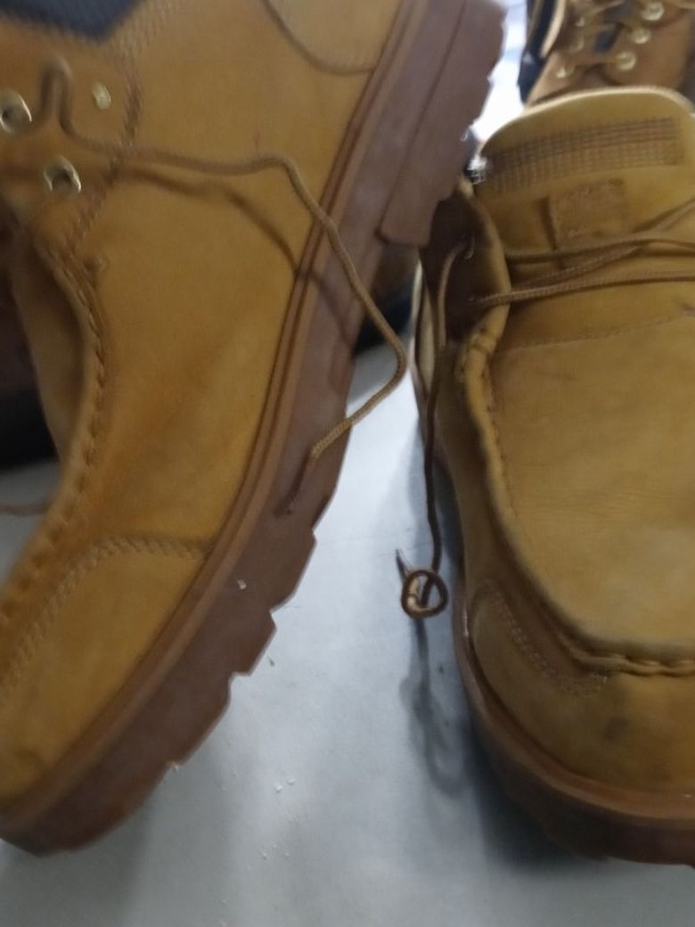 Timberland Mens Size 11.5 Classic Chukka Boot