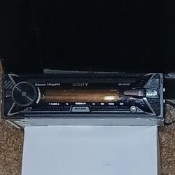 Sony Car Stereo  MEX-XB1000BT.  100watt Per Channel X4