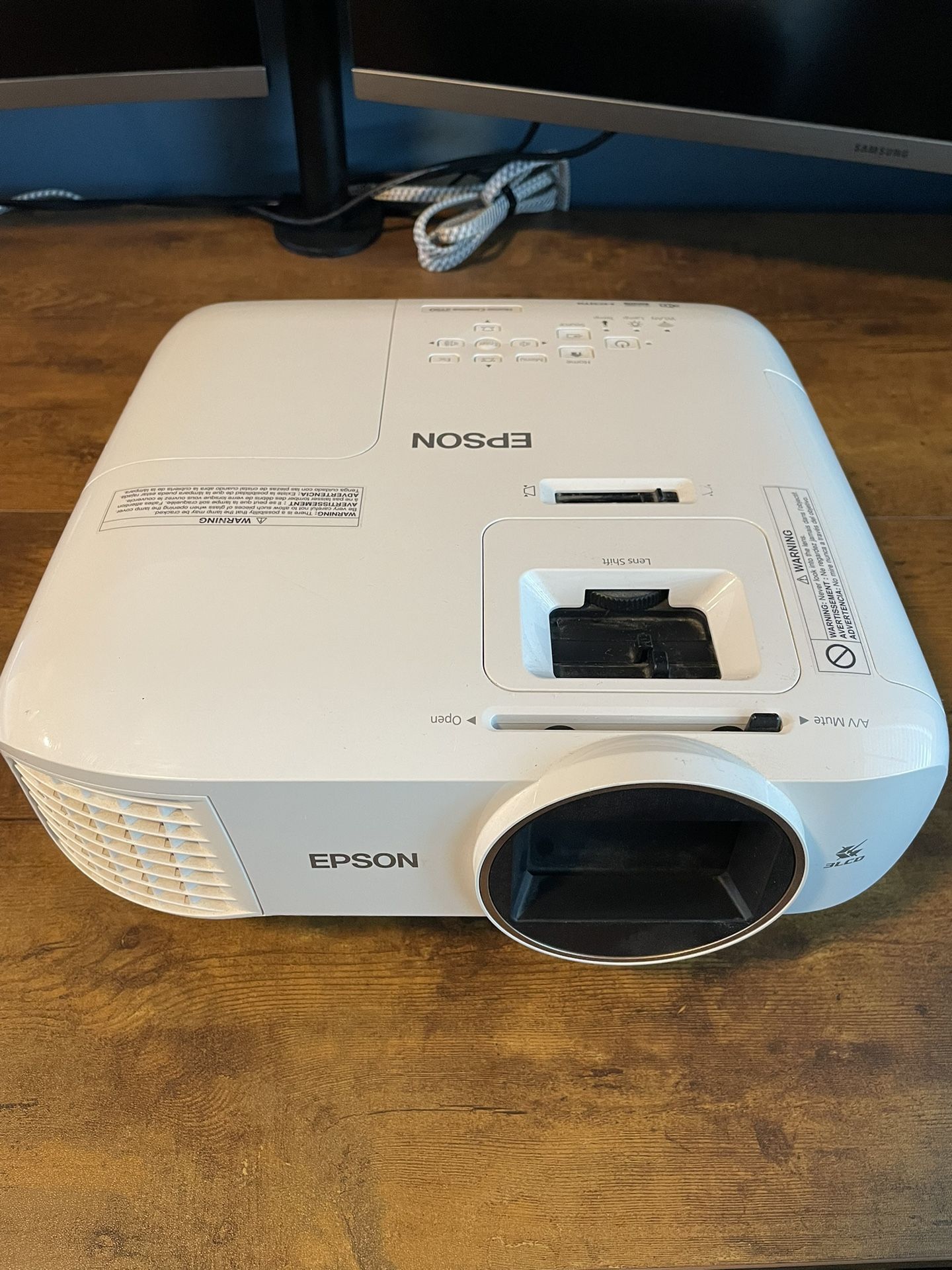 Epson Home Cinema 2150 1080p Wireless 3LCD Projector