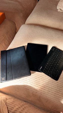 Apple IPad with Case and Bluetooth Keyboard