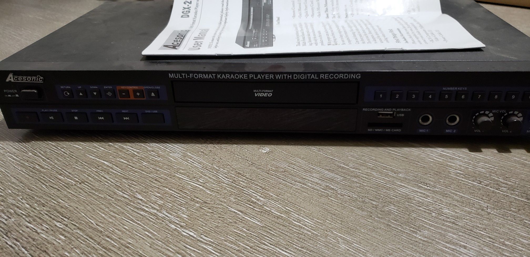 Asesonic karaoke CD player