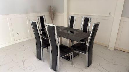 Dinner table set