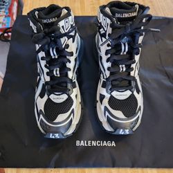 Balenciaga  Sneakers