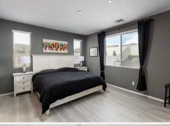 Bedroom set