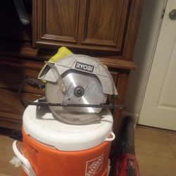 Ryobi 7 inch corded Saw Used 3 Times only