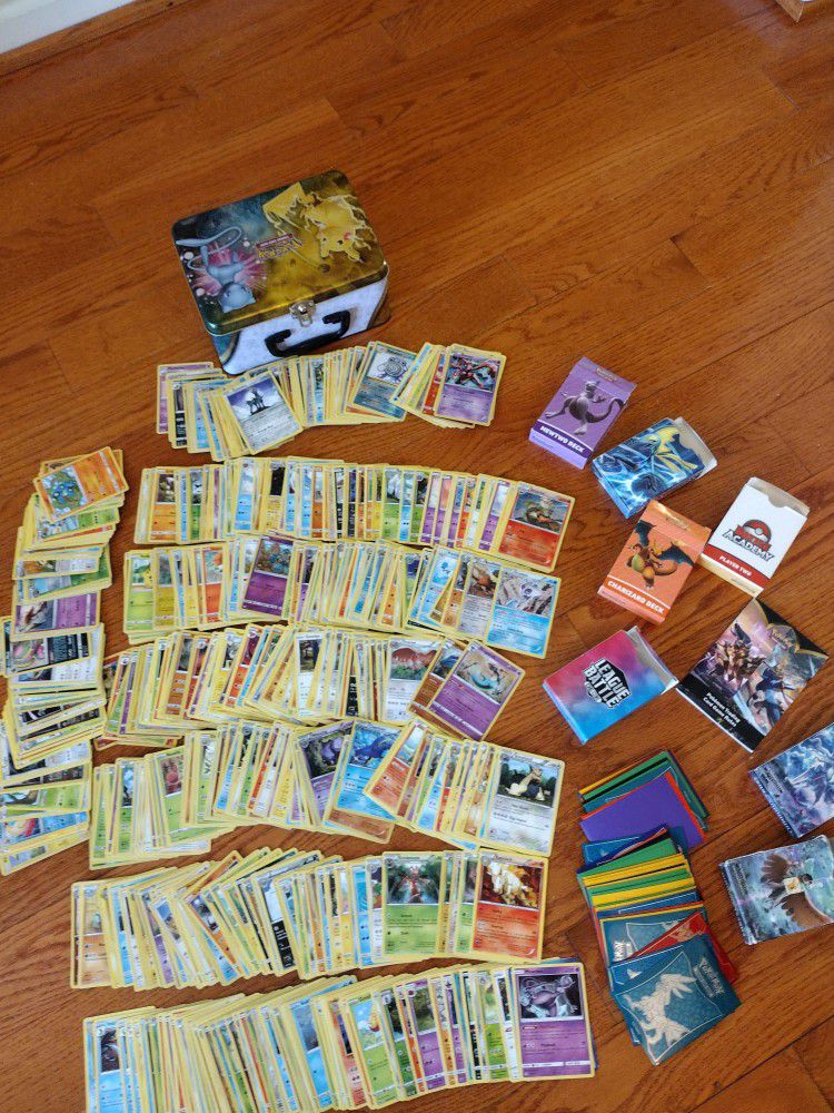 500+ Pokemon Cards 