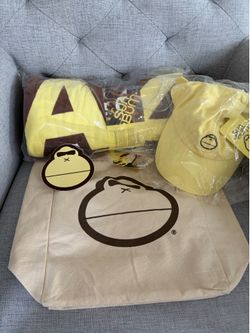 NEW Sun Bum tote, towel and hat