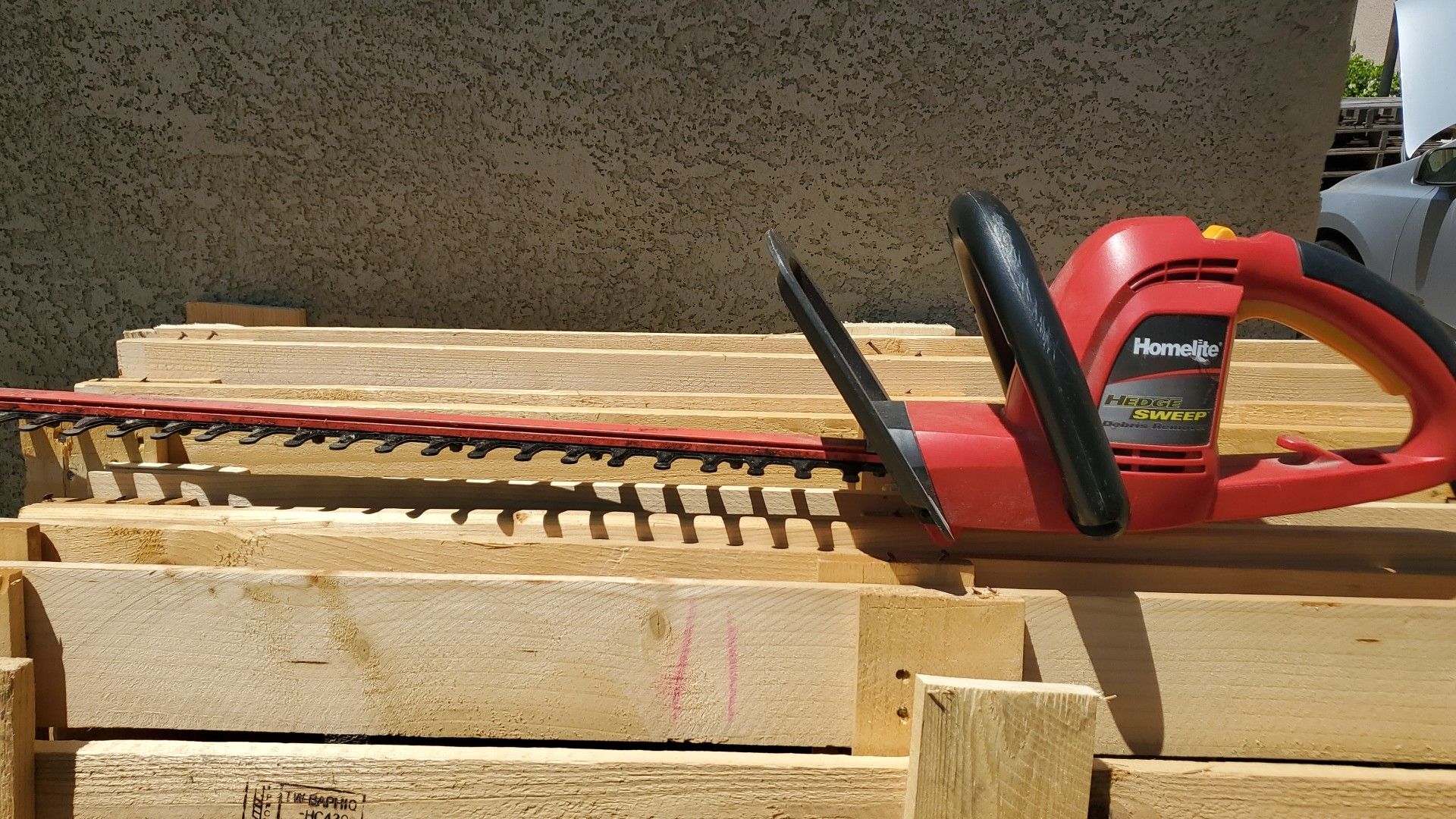 Homelite.. Hedge Sweep..Trimmer for Sale in Whittier, CA OfferUp