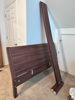 Queen Size Wood Bed Frame – Dark Walnut – Good Condition