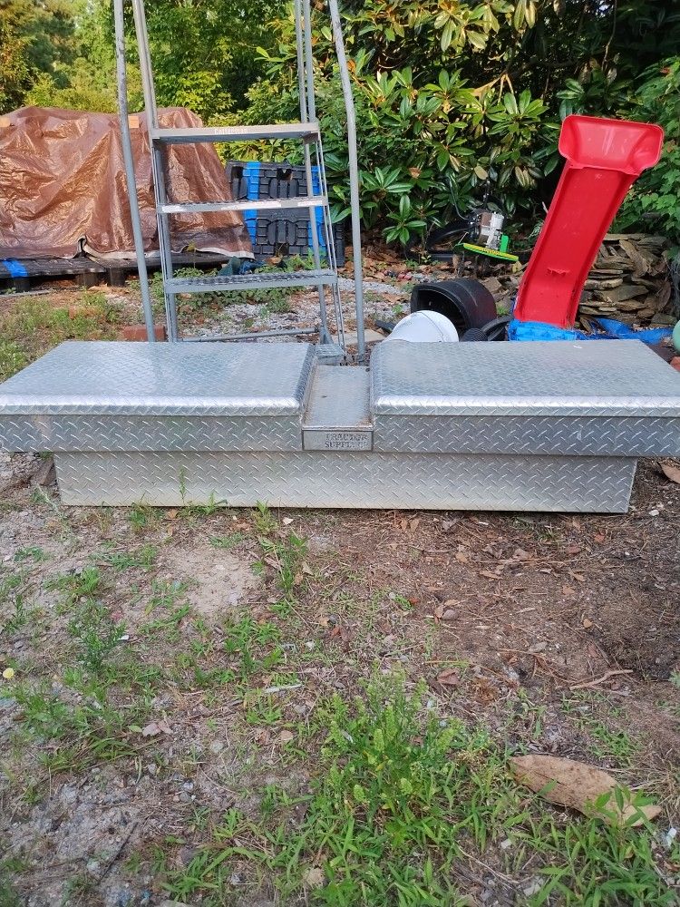 Aluminum Standard Truck Size Tool Box
