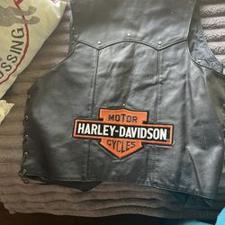 Vintage Leather Harley Davidson vest With Pins