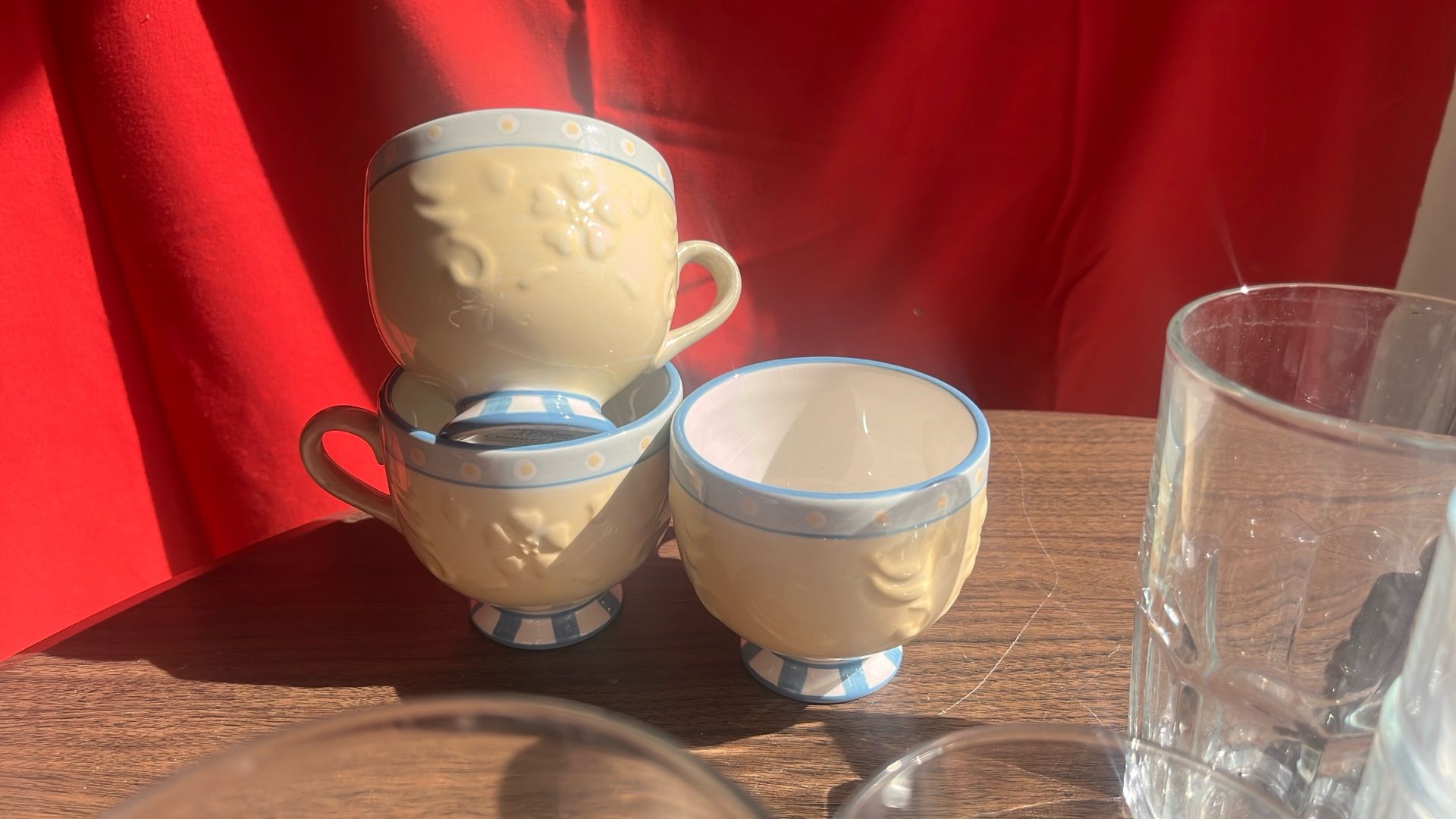 3 Piece Tea Cup Set