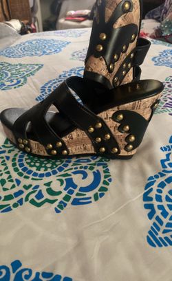 New Sandals Size 6