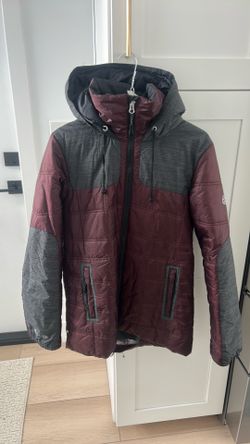 Women’s snowboard/ski jacket