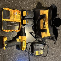 Dewalt 1/2 20v Drill D7D771