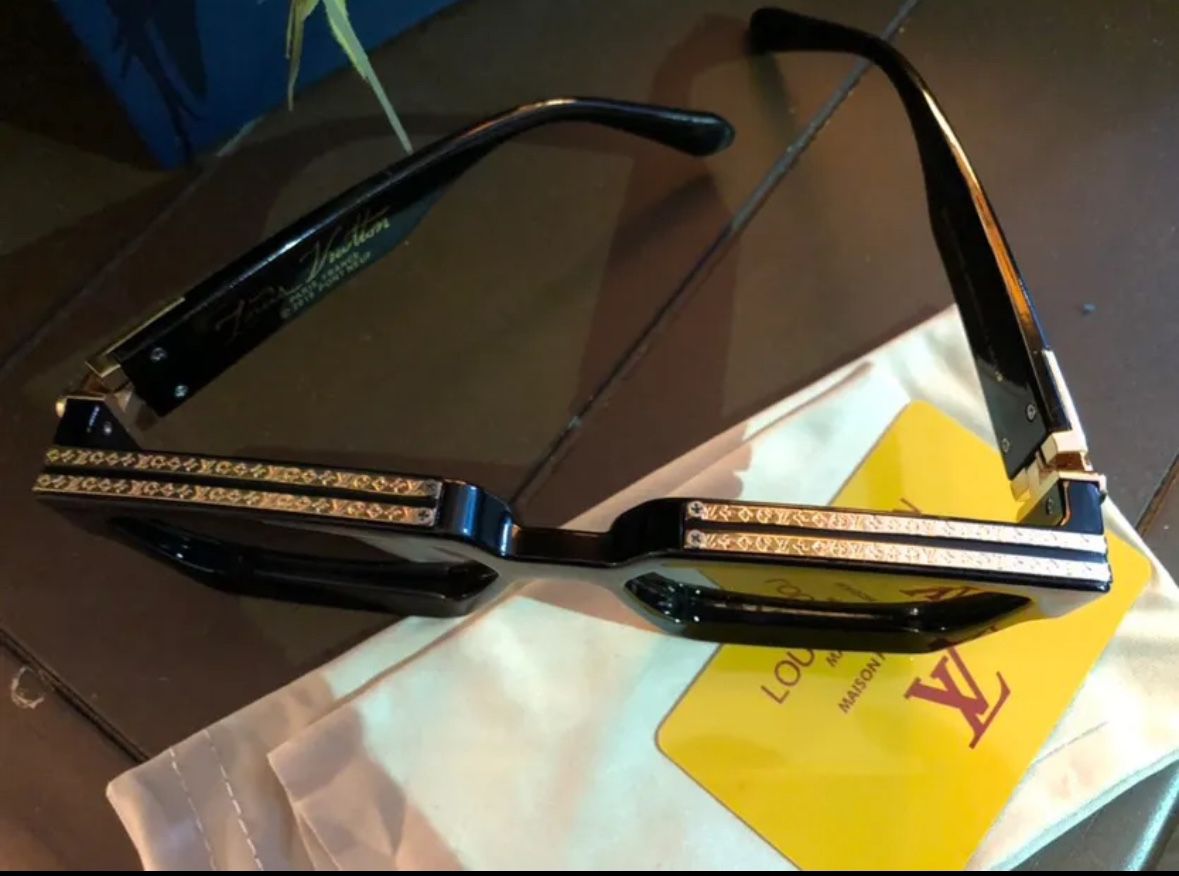 Louis Vuitton sunglasses 
