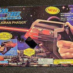 Vintage Star Trek The Next Generation Bajoran Phaser (New)