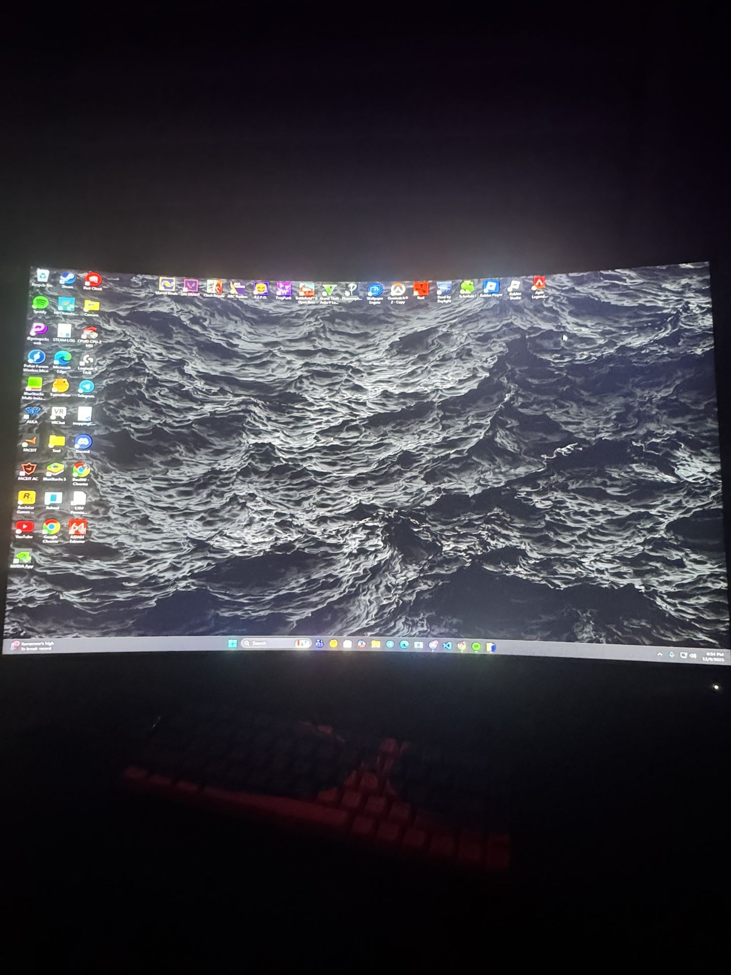 GIGABYTE M32UC 32" 144Hz (160Hz OC) 4K UHD Curved Gaming Monitor