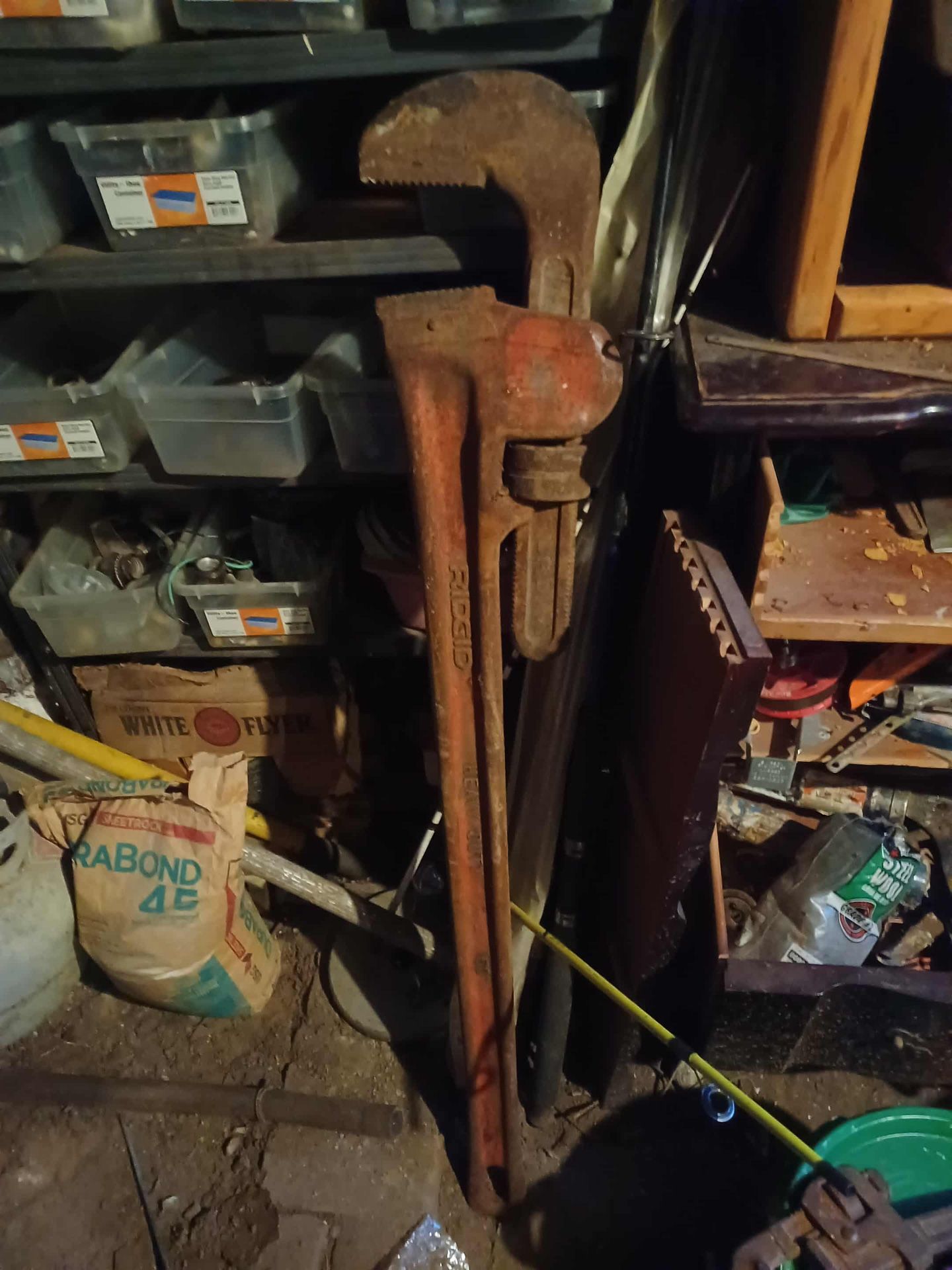 Rigid Heavy Duty Pipe Wrench: Cast Iron, 8in Jaw Capacity, serrated, 60 In Overall Length 