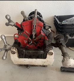 REX Pipe Threader