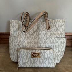 Michael Kors Purse And Wallet 
