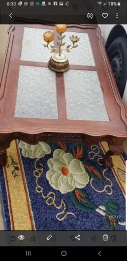 BEAUTIFUL VINTAGE CENTER TABLE GLASS AND WOOD EAGLE LEGS