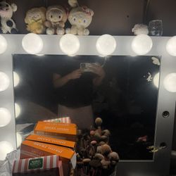 Impressions Vanity Mirror 