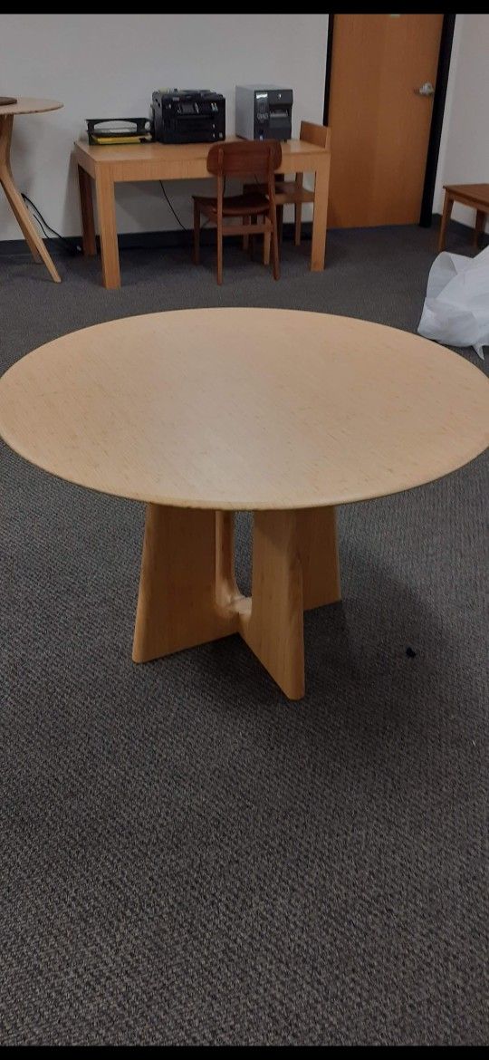 Luna Dining Table, Wheat