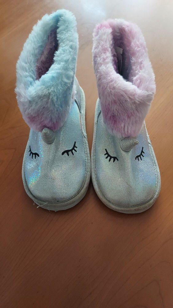 *New* Kids Size: 12 Winter Unicorn Boots
