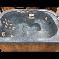 Refurbished 3 Person Marquis tub 999.00