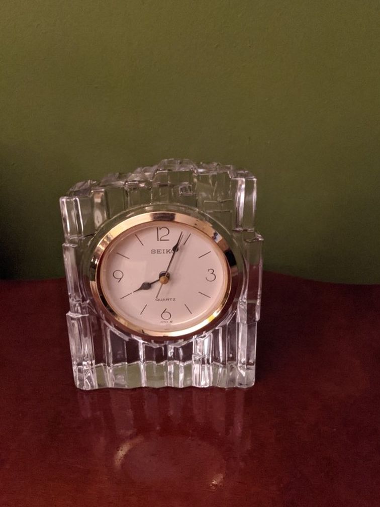 Seiko Quartz Crystal Mantle Clock
