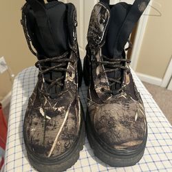 Cabela’s Camo Boots