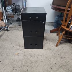 Metal Filing Cabinet With Lock And Key 